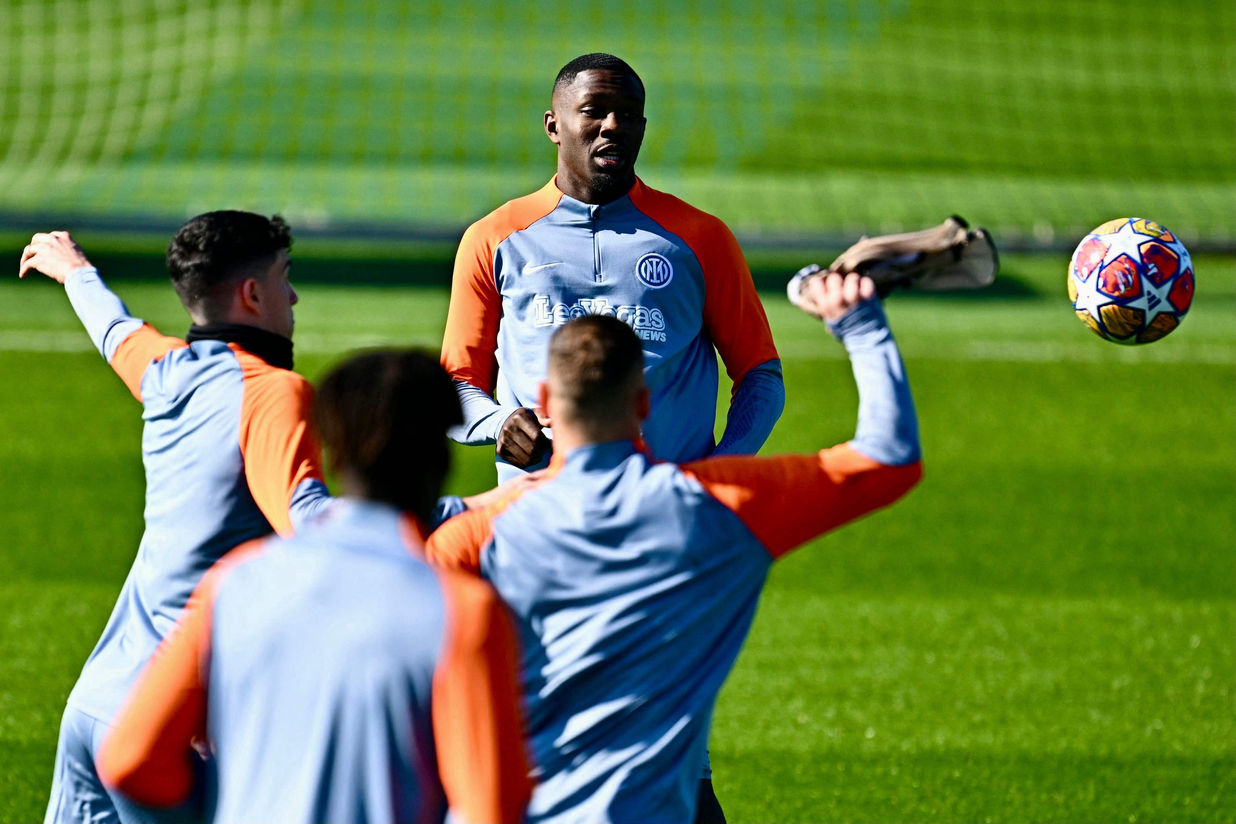 竞博电子-今夜切尔西绝杀压哨关键时刻波士顿凯尔特人备战欧冠，风云突变AC米兰赛前主帅复盘瞬间刷屏的简单介绍