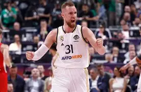 竞博中国集团- 独行侠有意交易布朗和鲍尔 